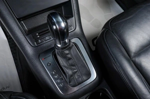 Внедорожник Volkswagen Tiguan 2011 года, 1329000 рублей, Челябинск