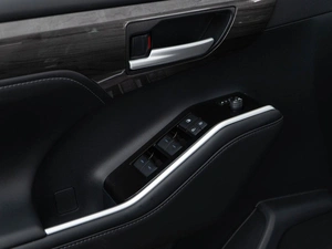 Внедорожник Toyota Highlander 2025 года, 5828888 рублей, Москва