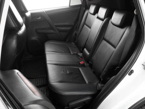 Внедорожник Toyota RAV4 2013 года, 2099000 рублей, Тюмень