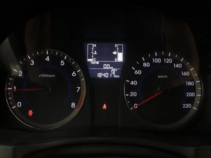 Хетчбэк Hyundai Solaris 2015 года, 780000 рублей, Омск