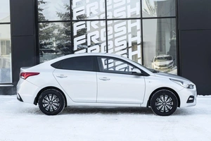 Седан Hyundai Solaris 2018 года, 1170000 рублей, Ульяновск