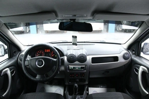 Седан Renault Logan 2011 года, 528000 рублей, Солонцы