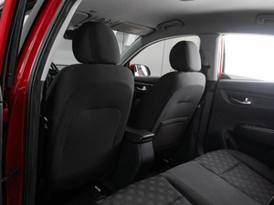 Седан Kia Rio 2019 года, 1399000 рублей, Тюмень