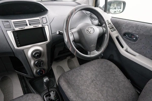 Хетчбэк Toyota Vitz 2010 года, 649000 рублей, Красноярск