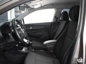 Хетчбэк Kia Rio X-Line 2018 года, 1250000 рублей, Омск