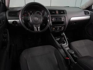 Седан Volkswagen Jetta 2012 года, 1060000 рублей, Воронеж