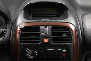 Седан Mitsubishi Carisma 2001 года, 299000 рублей, Оренбург