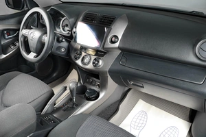 Внедорожник Toyota RAV4 2011 года, 1389000 рублей, Тюмень