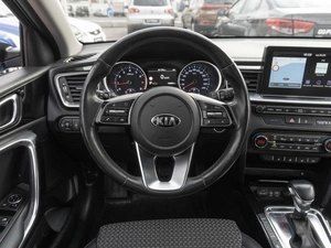 Хетчбэк Kia Ceed 2018 года, 1849000 рублей, Саратов