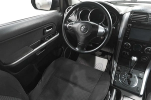 Внедорожник Suzuki Grand Vitara 2011 года, 1199000 рублей, Новокузнецк