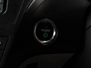 Лифтбек Toyota Prius 2010 года, 909000 рублей, Воронеж