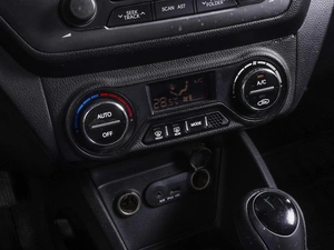 Седан Kia Rio 2012 года, 880000 рублей, Ростов-на-Дону