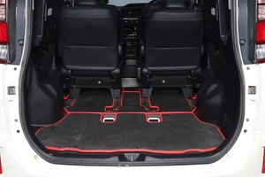 Минивэн Toyota Esquire 2015 года, 2199000 рублей, Новосибирск