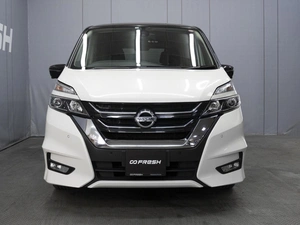 Минивэн Nissan Serena 2018 года, 1970000 рублей, Омск