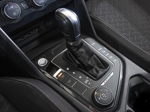 Внедорожник Volkswagen Tiguan 2019 года, 2600000 рублей, Краснодар