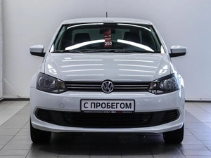 Седан Volkswagen Polo 2014 года, 905000 рублей, Красноярск