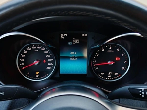 Седан Mercedes-benz C-класс 2018 года, 2499000 рублей, Краснодар