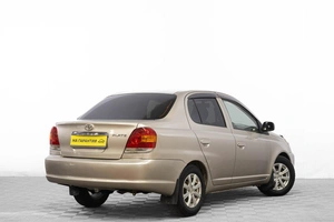 Седан Toyota Platz 2003 года, 489000 рублей, Барнаул