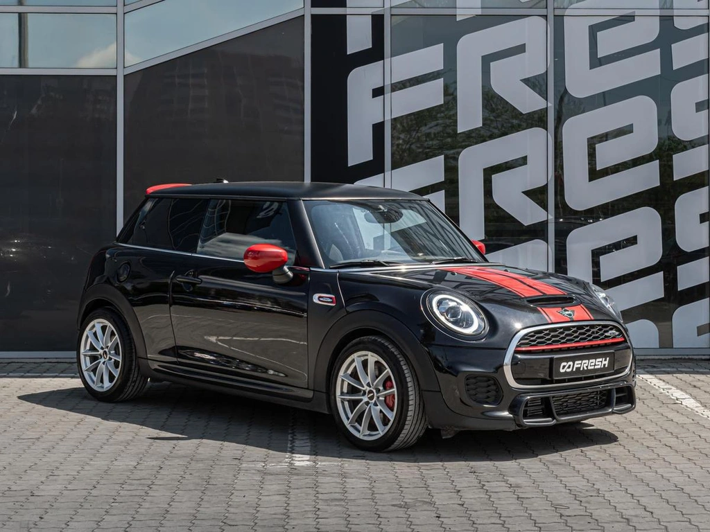 Хетчбэк MINI John Cooper Works 2019 года, 2730000 рублей, Краснодар