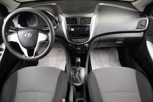 Седан Hyundai Solaris 2013 года, 649000 рублей, Оренбург