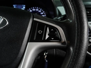 Хетчбэк Hyundai Solaris 2012 года, 809000 рублей, Воронеж