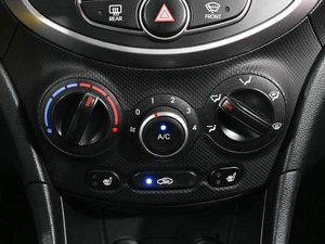 Хетчбэк Hyundai Solaris 2015 года, 1090000 рублей, Ростов-на-Дону