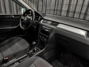 Лифтбек Skoda Rapid 2018 года, 930000 рублей, Красноярск