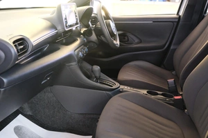 Хетчбэк Toyota Yaris 2021 года, 1139000 рублей, Омск