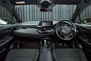 Внедорожник Toyota C-HR 2018 года, 2150000 рублей, Красноярск