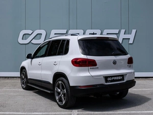 Внедорожник Volkswagen Tiguan 2011 года, 1299000 рублей, Большой Сочи