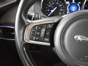 Внедорожник Jaguar F-Pace 2018 года, 3154900 рублей, Казань