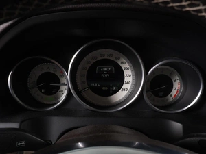 Купе Mercedes-benz E-класс 2016 года, 2299000 рублей, Красный Пахарь