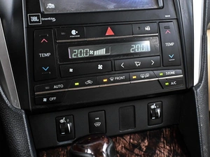 Седан Toyota Camry 2015 года, 1889000 рублей, Кирилловка