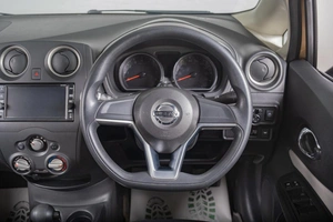 Хетчбэк Nissan Note 2018 года, 1129000 рублей, Томск