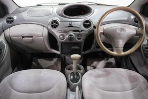 Седан Toyota Platz 2000 года, 499000 рублей, Новокузнецк