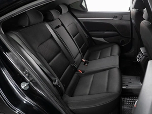 Седан Hyundai Elantra 2018 года, 1599000 рублей, Тюмень