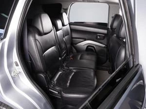 Внедорожник Mitsubishi Outlander 2007 года, 1255000 рублей, Красный Пахарь