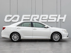 Седан Toyota Camry 2011 года, 1730000 рублей, Краснодар