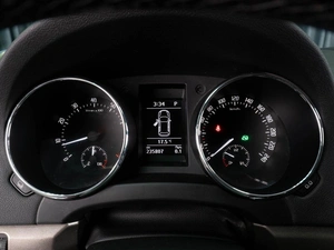 Внедорожник Skoda Yeti 2014 года, 944000 рублей, Тюмень