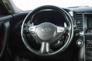 Внедорожник Infiniti QX70 2013 года, 2499000 рублей, Новосибирск