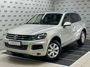 Внедорожник Volkswagen Touareg 2014 года, 2480000 рублей, Красноярск