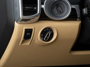 Внедорожник Porsche Cayenne 2015 года, 3698999 рублей, Москва