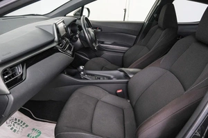 Внедорожник Toyota C-HR 2018 года, 2199000 рублей, Красноярск