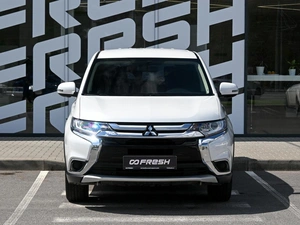 Внедорожник Mitsubishi Outlander 2015 года, 1799000 рублей, Волгоград