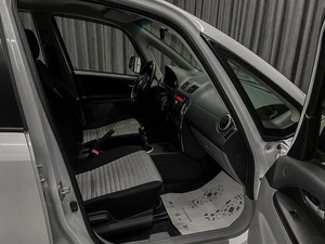 Внедорожник Suzuki SX4 2011 года, 799000 рублей, Красноярск