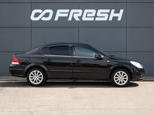 Седан Opel Astra 2013 года, 605000 рублей, Краснодар