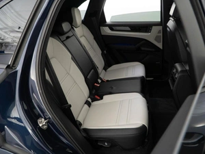 Внедорожник Porsche Cayenne 2023 года, 12488888 рублей, Москва