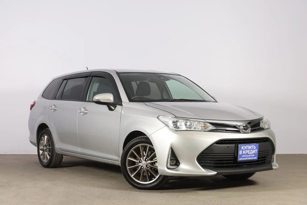 Универсал Toyota Corolla Fielder 2018 года, 1589000 рублей, Новосибирск