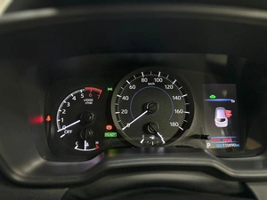 Универсал Toyota Corolla 2019 года, 1897000 рублей, Красноярск