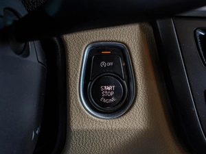Седан BMW 3 серия 2012 года, 1453000 рублей, Воронеж